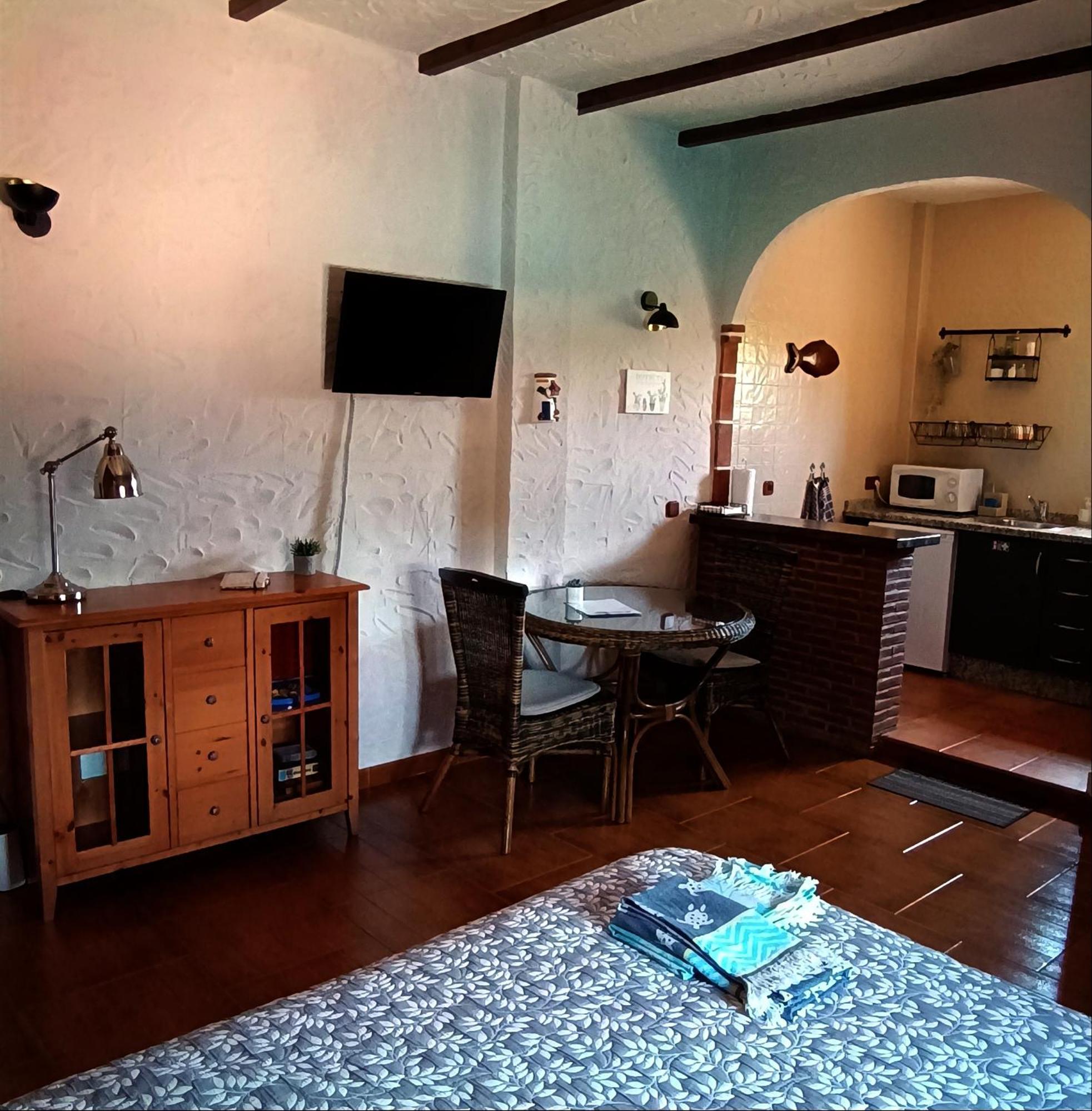 Cortijo Petra Bed & Breakfast Villanueva del Rosario Exterior photo